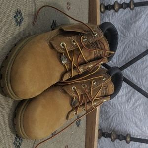 Size 7 Timberland boots